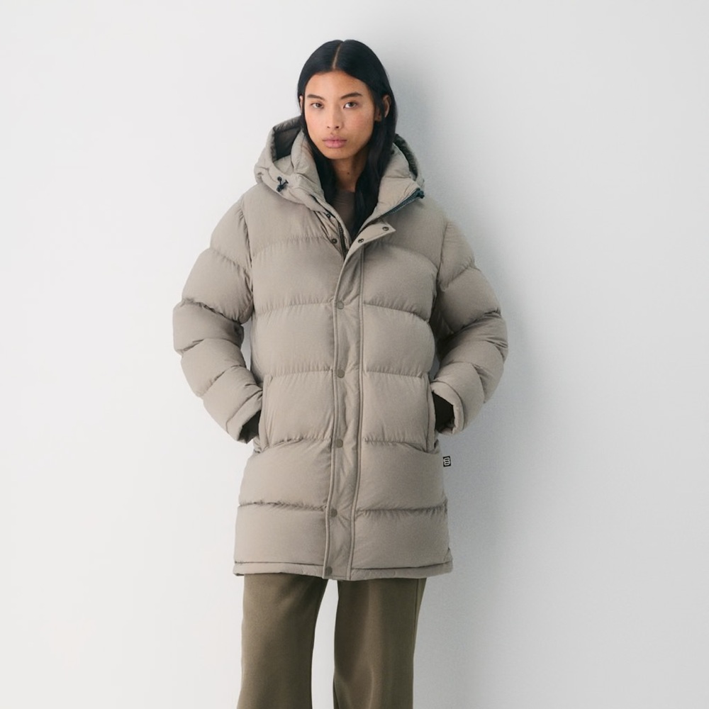 The Super Puff™ Mid length in Taupe